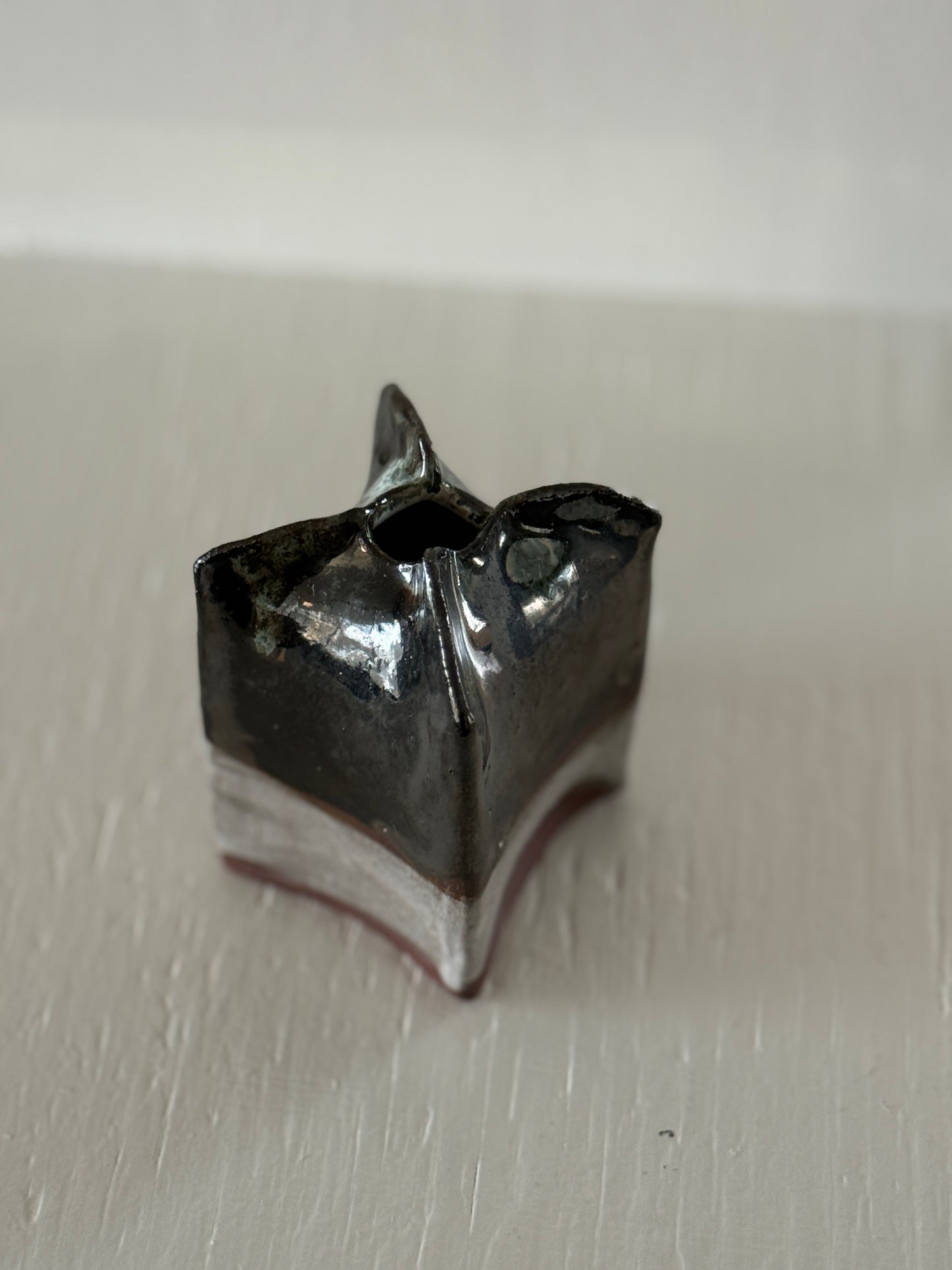 Studio Escargot: Small bud vase