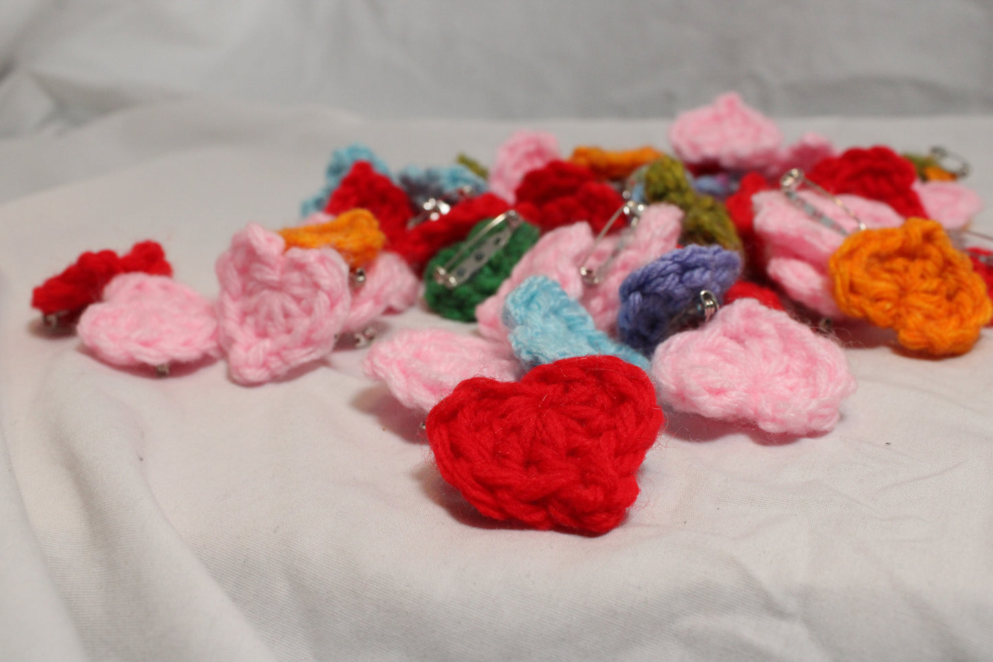 HANDMADE DEE TAY Crochet Hearts Pins