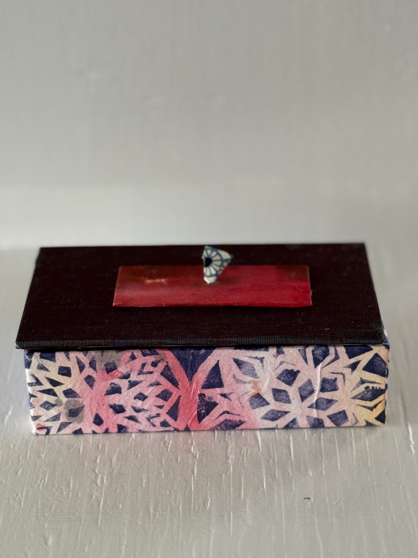 Studio Escargot: Hand made Paper boxes