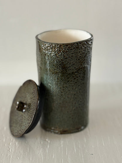 Studio Escargot: Porcelain box