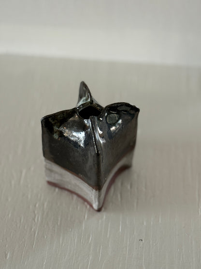 Studio Escargot: Small bud vase