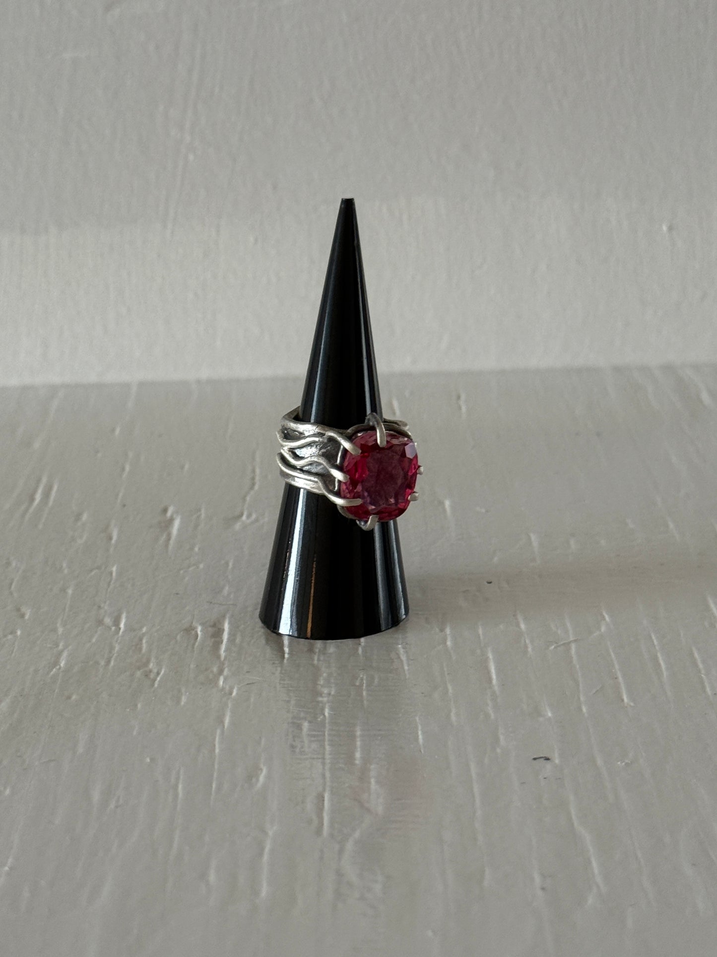 Leigh Roberts: Hydrothermal quartz ring pink 7 ¾ size