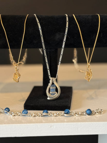 Earth Angel Heals: Silver blue kyanite necklace